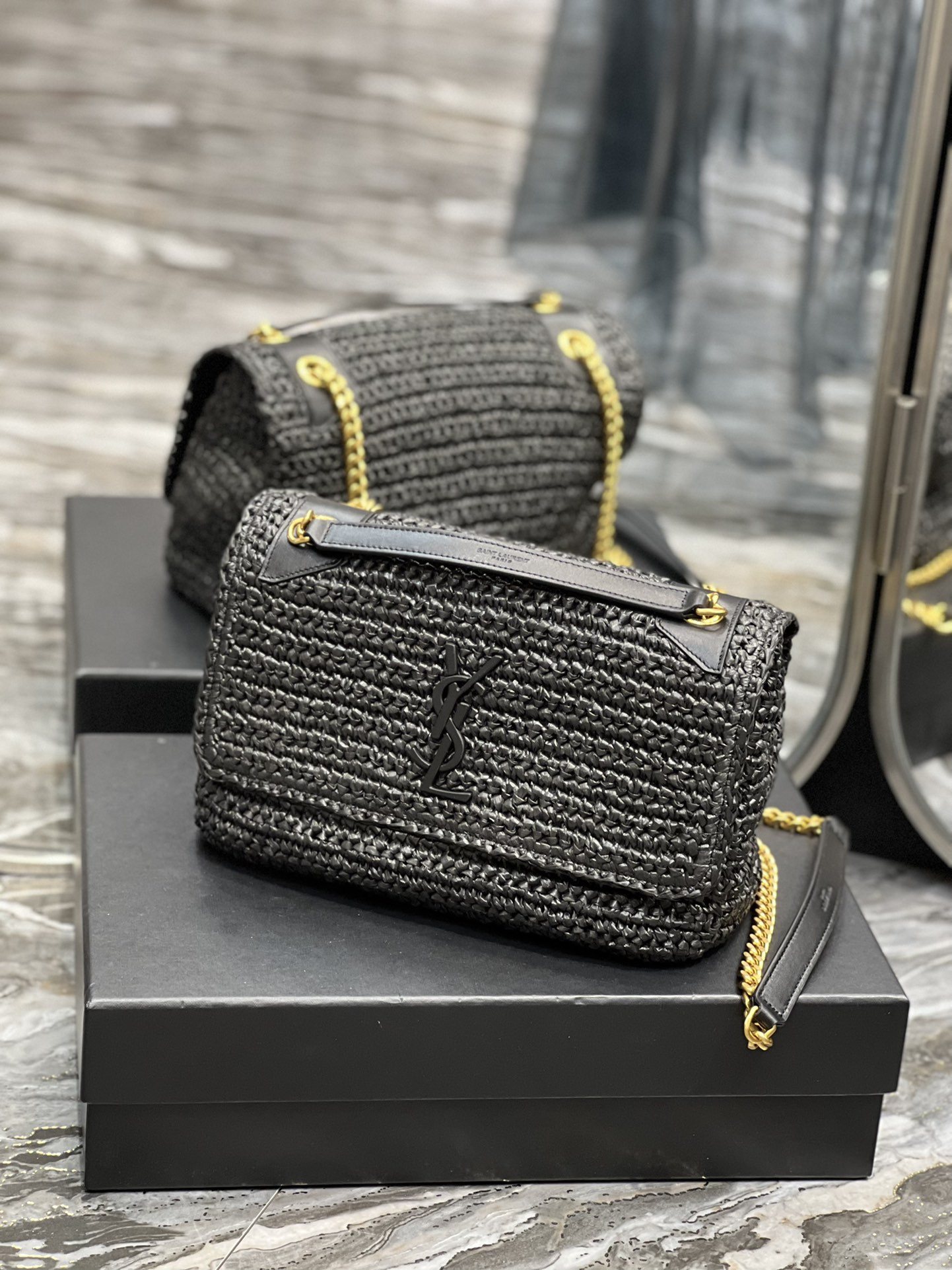 Y51 NIKI MEDIUM CHAIN BAG IN RAFFIA AND LEATHER BLACK 11 X 7.8 X 3.3 INCHES