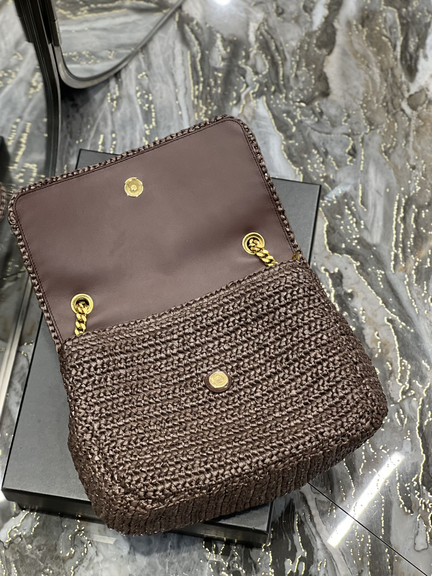 Y51 NIKI MEDIUM CHAIN BAG IN RAFFIA AND LEATHER COFFEE 11 X 7.8 X 3.3 INCHES