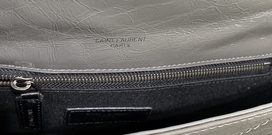 Y51 NIKI MEDIUM IN VINTAGE LEATHER STORM 11 X 7.8 X 3.3 INCHES