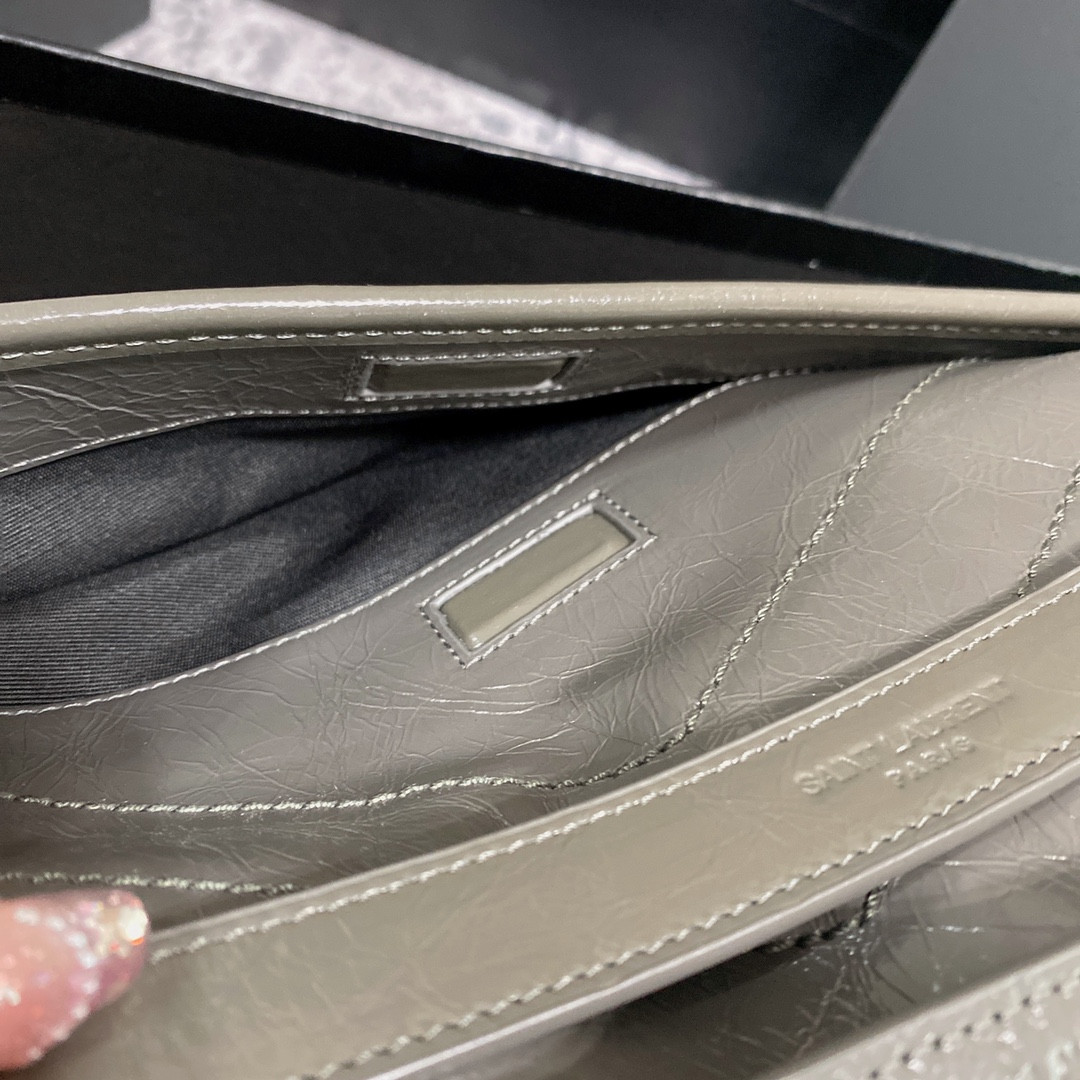 Y51 NIKI MEDIUM IN VINTAGE LEATHER STORM 11 X 7.8 X 3.3 INCHES