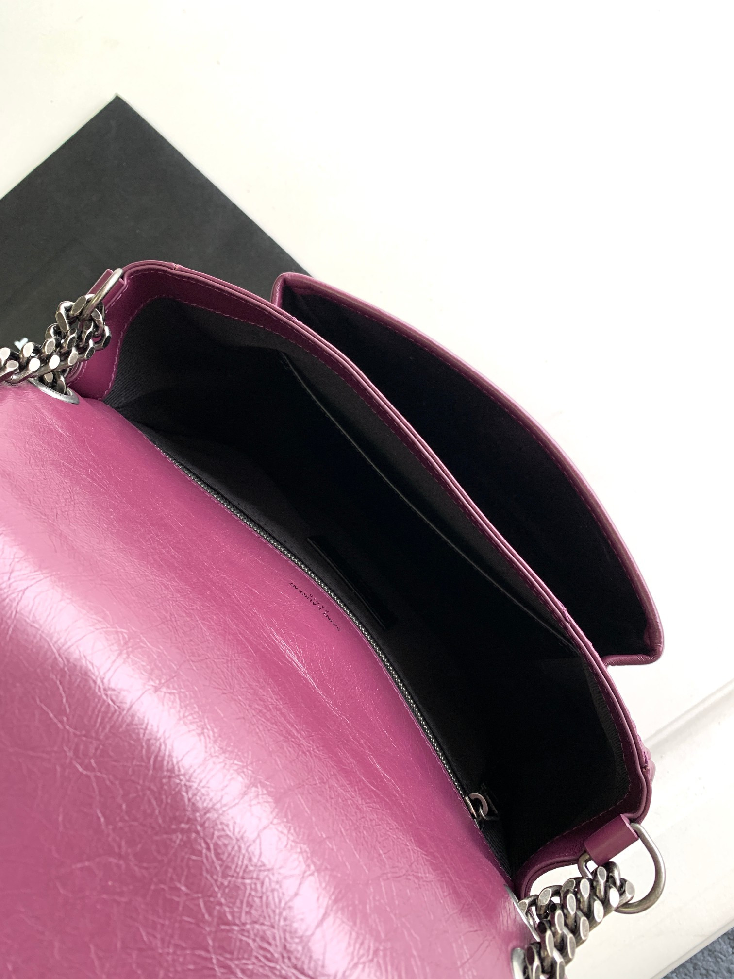 Y51 NIKI MEDIUM IN VINTAGE LEATHER PURPLE 11 X 7.8 X 3.3 INCHES