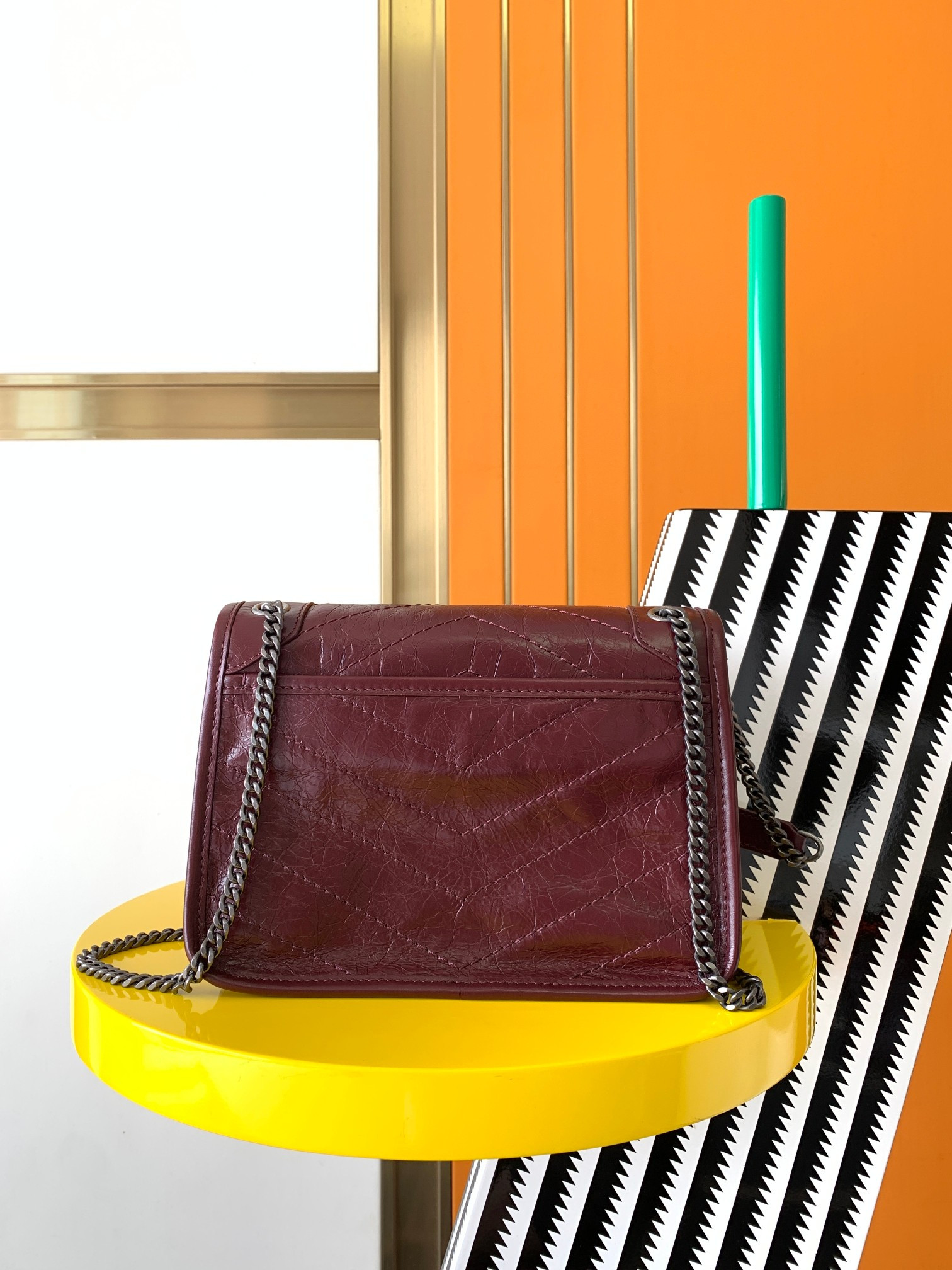 Y51 NIKI BABY IN VINTAGE LEATHER Claret 8.2 X 6 X 2.9 INCHES