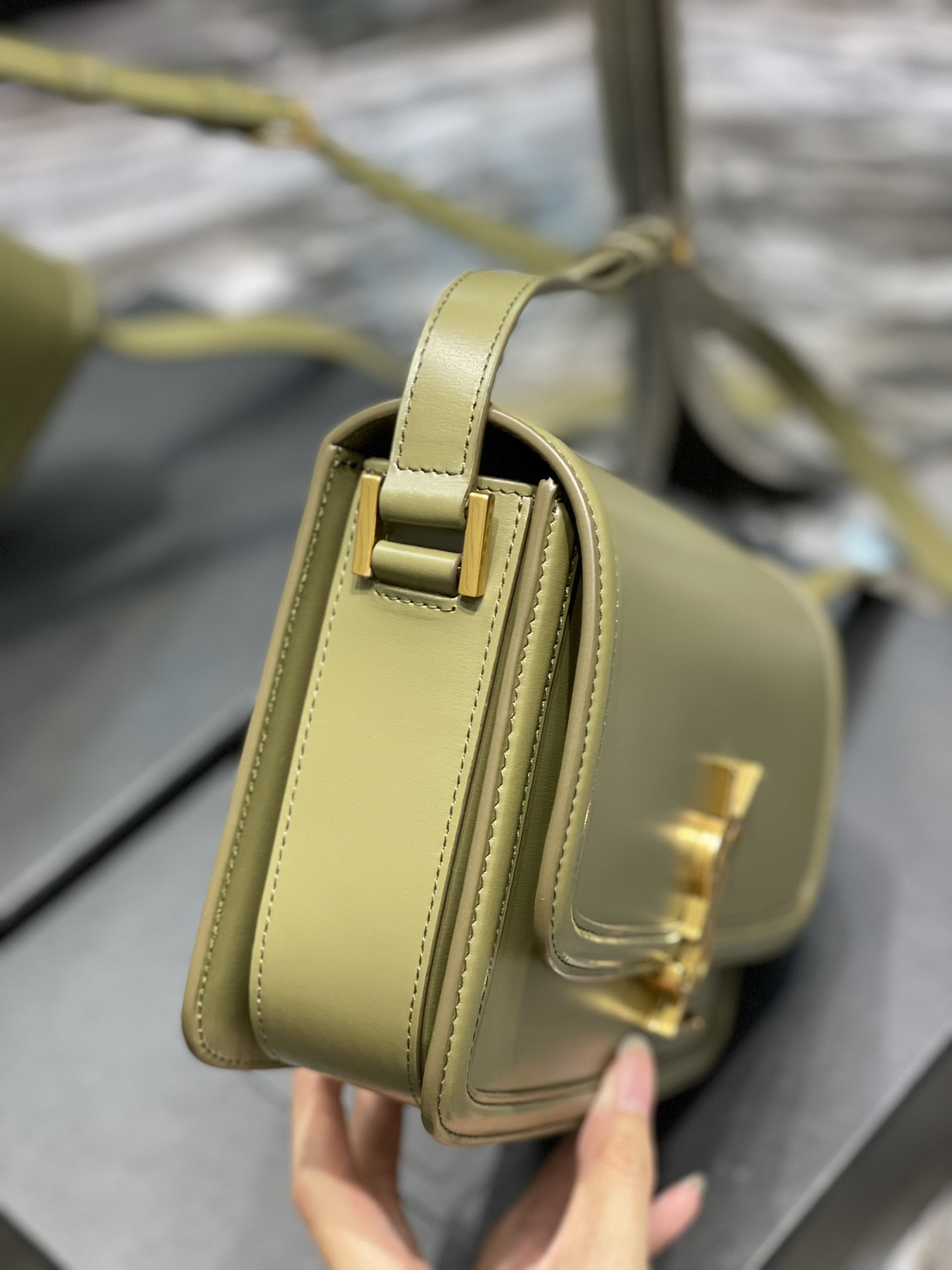 Y51 SOLFERINO MEDIUM SATCHEL IN BOX Sa1nt Lau*nt Avocado GREEN 9.1 X 6.3 X 2.4 INCHES