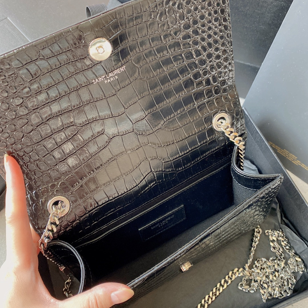 Y51 KATE MEDIUM TASSEL IN CROCODILE-EMBOSSED LEATHER BLACK 9.4 X 5.7 X 2.1 INCHES