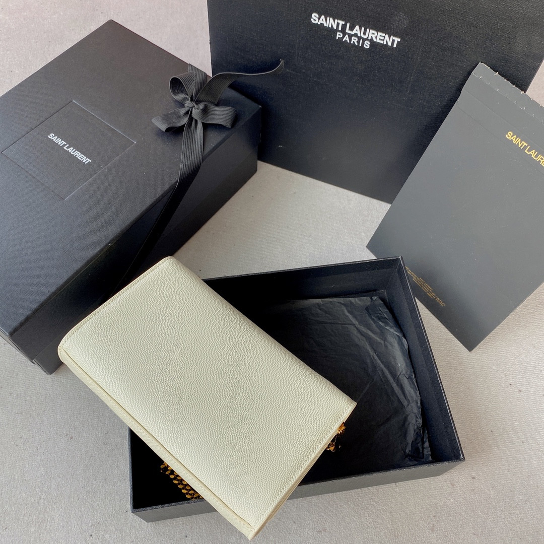 Y51 KATE SMALL IN GRAIN DE POUDRE EMBOSSED LEATHER WHITE 7.8 X 4.9 X 1.9 INCHES