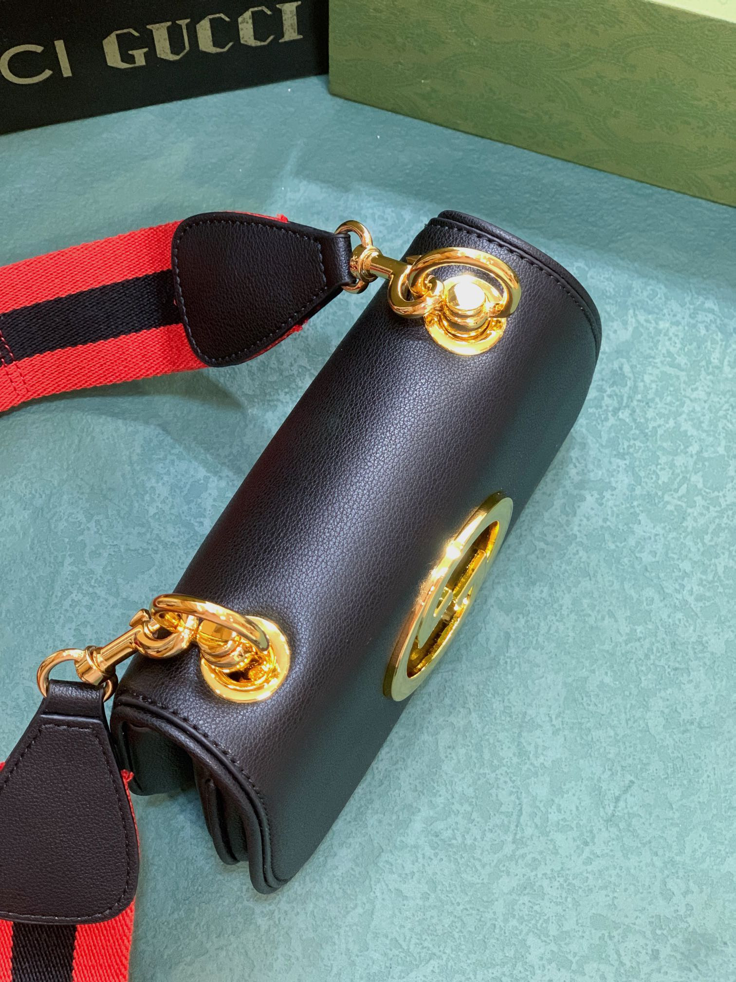 Gvc*1 BLONDIE MINI BAG BLACK 8.7"W x 5.1"H x 2.2"D