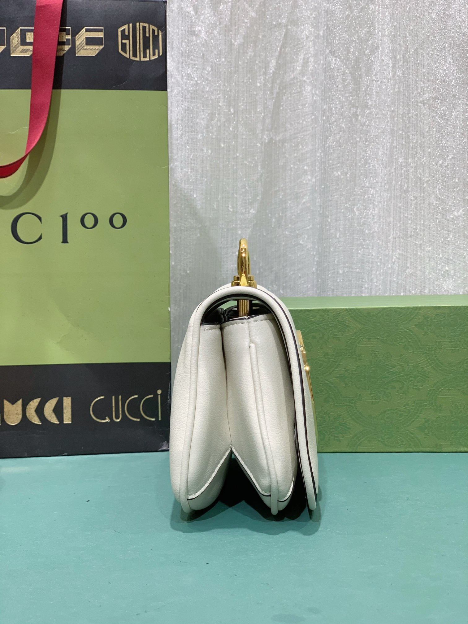 Gvc*1 BLONDIE MINI BAG WHITE 8.7"W x 5.1"H x 2.2"D