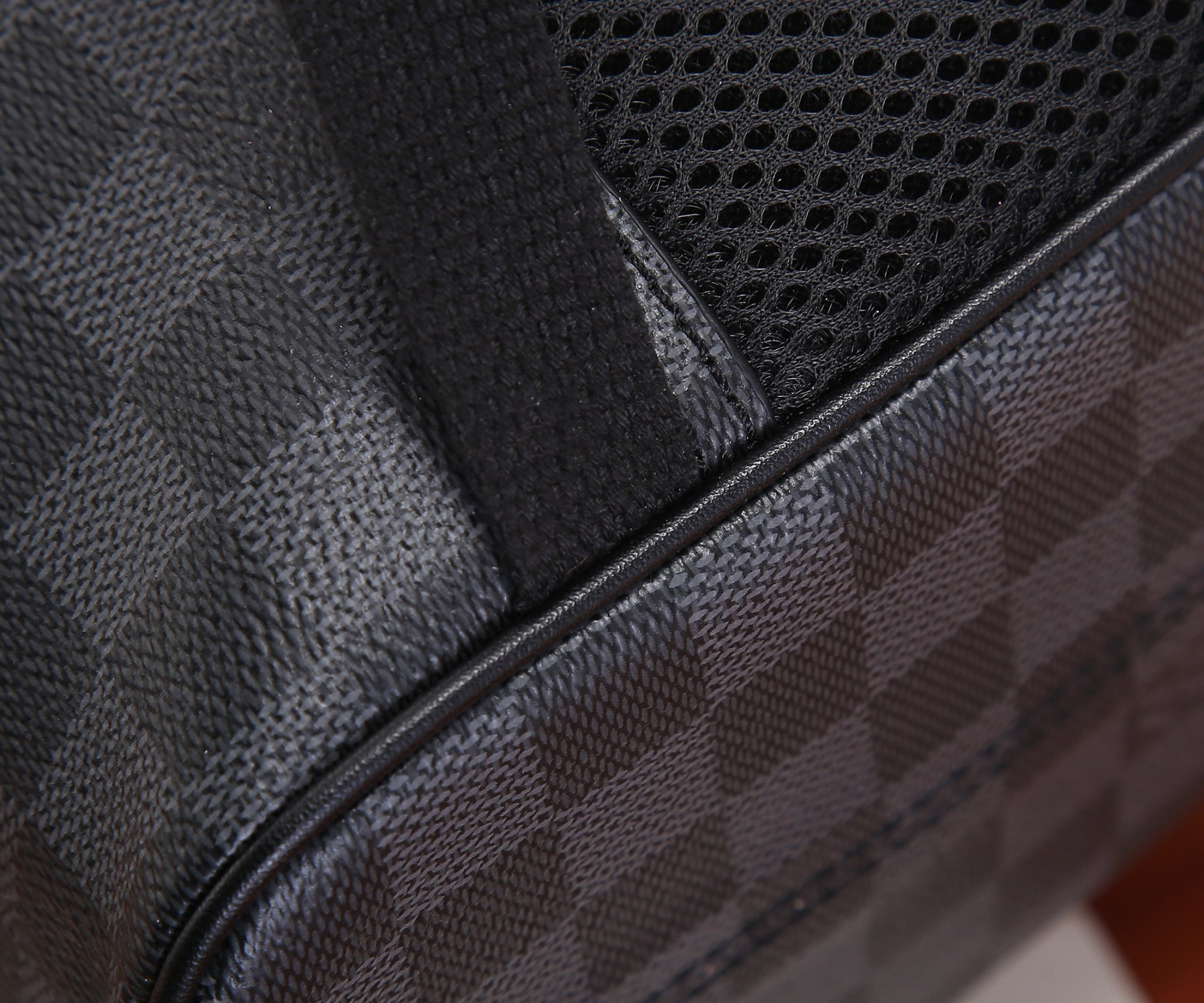 L0vis Vvtt0n N40499 Avenue Backpack 40 x 31 x 15 cm