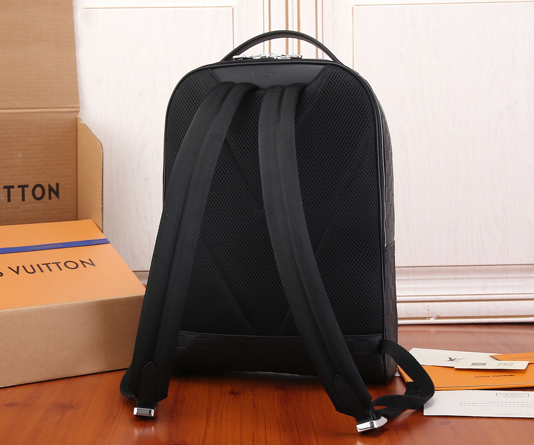 L0vis Vvtt0n N40501 Avenue Backpack 40 x 31 x 15 cm