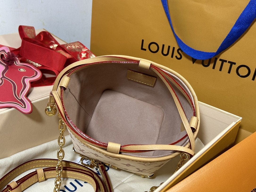 LV M83227 NOE PURSE 11.5 x 11.5 x 11.5 cm