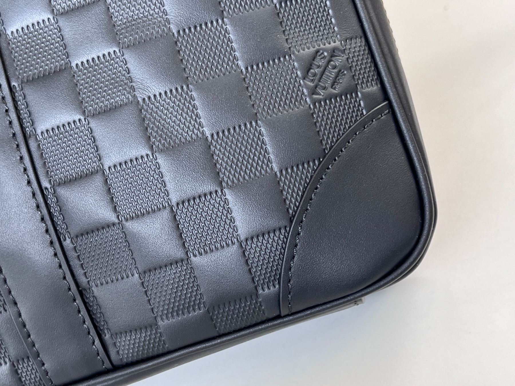 LV N40444 Porte-Documents Voyage PM 36.5 x 27.5 x 6 cm