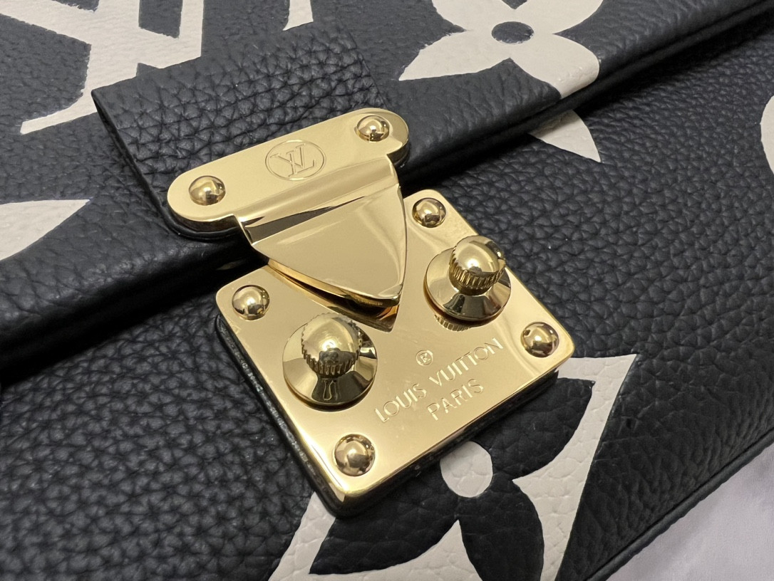 L0vis Vvtt0n M45978 Madeleine BB 9.4 x 6.7 x 3.3 inches