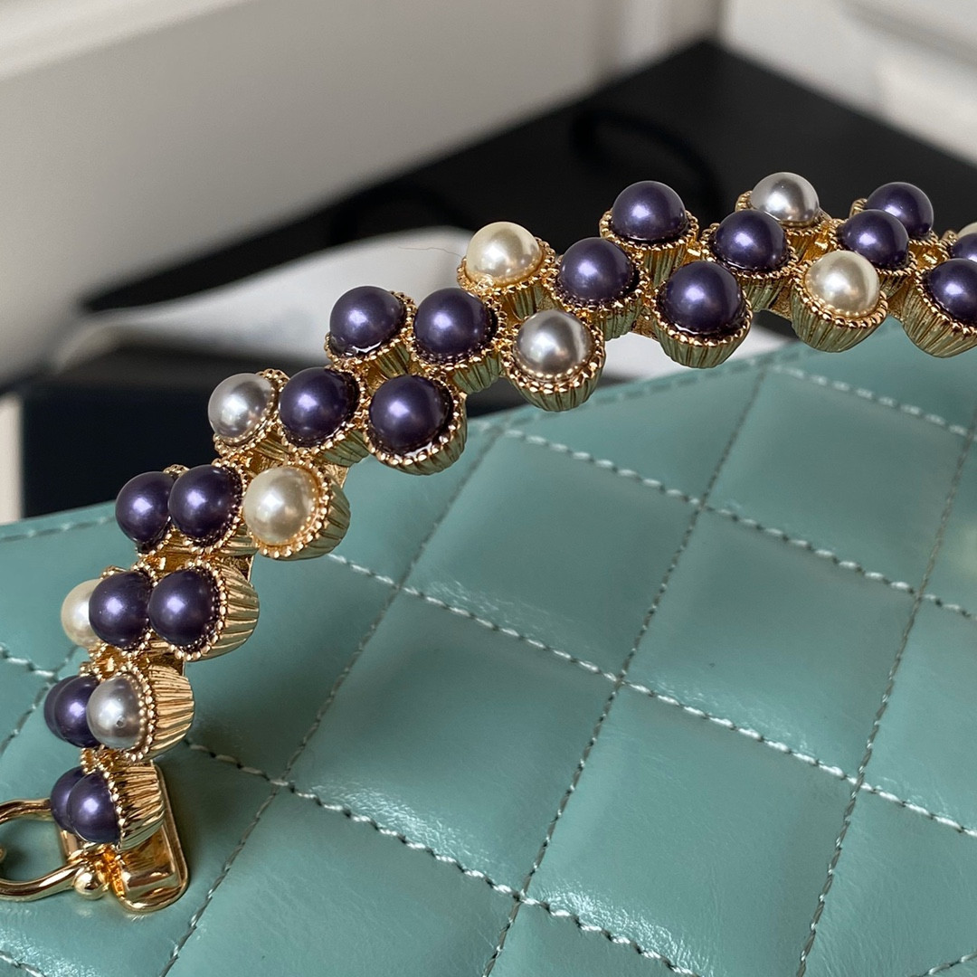 Ch**el 24P CHAIN LEATHER SQUARE BOX SHOULDER BAG BLUE 16x10x8cm