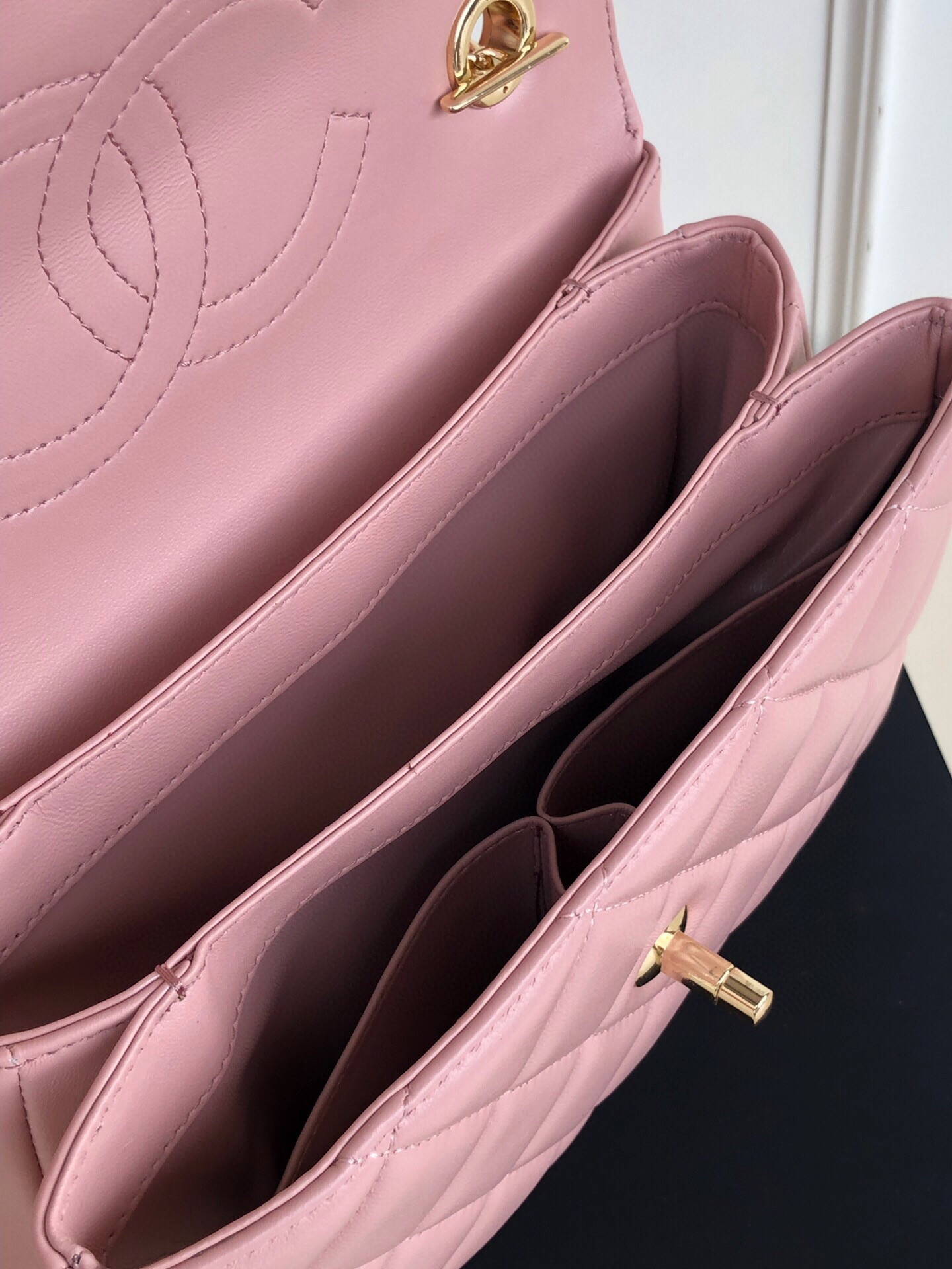 Ch**el FLAP BAG WITH TOP HANDLE 6.6 × 9.8 × 4.7 in