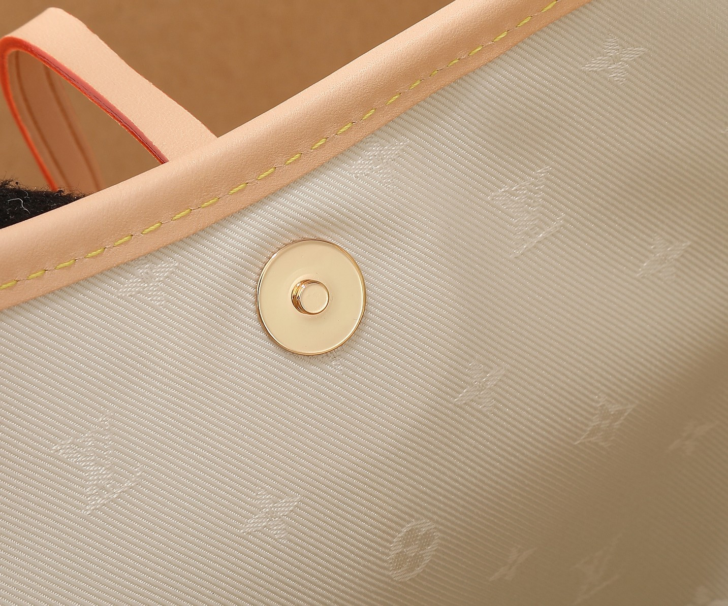 LV CarryAll PM  M24707 11.6x9.4x4.7 inches