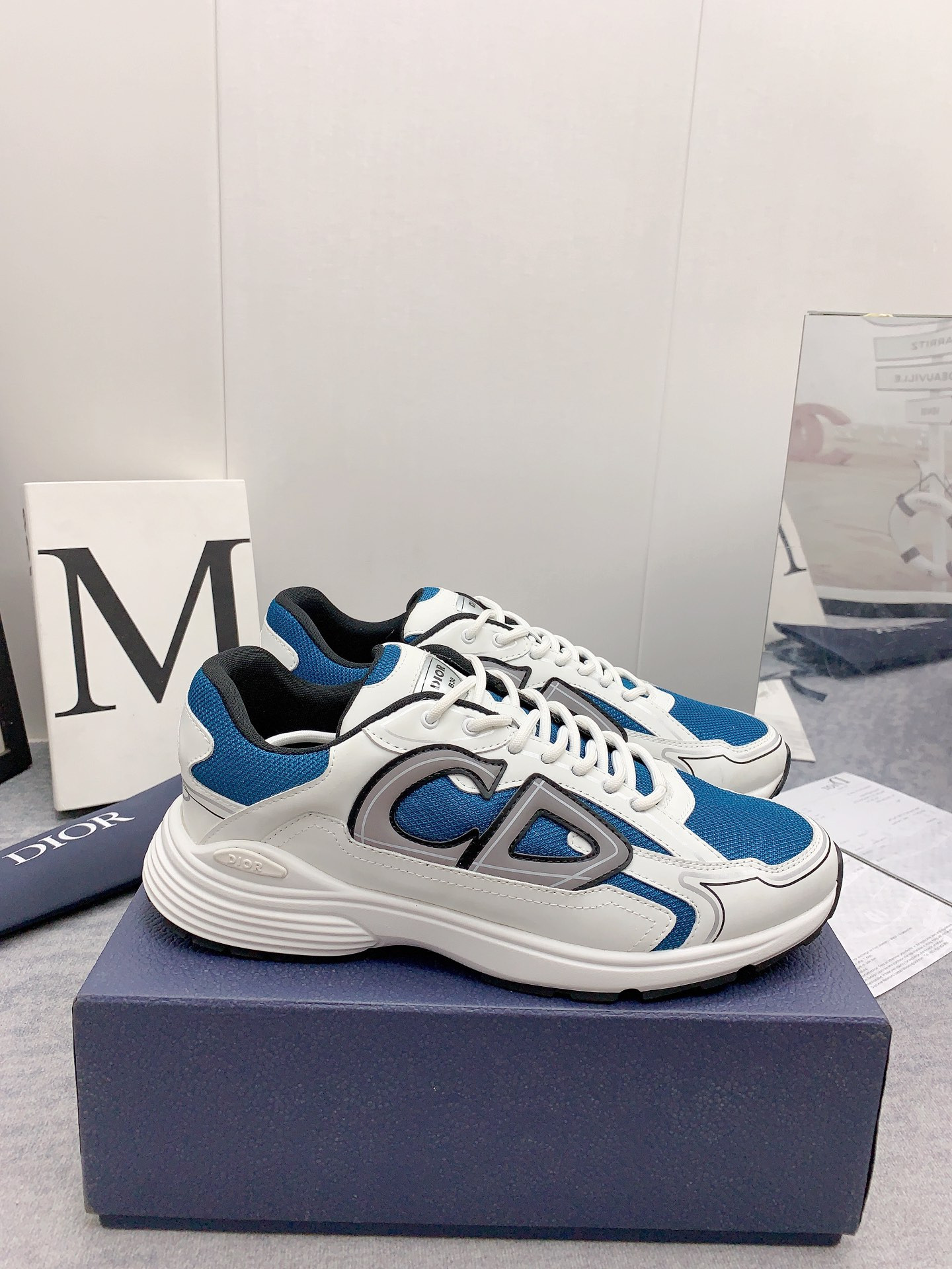 UA D10r B30 Blue Mesh White Technical Fabric