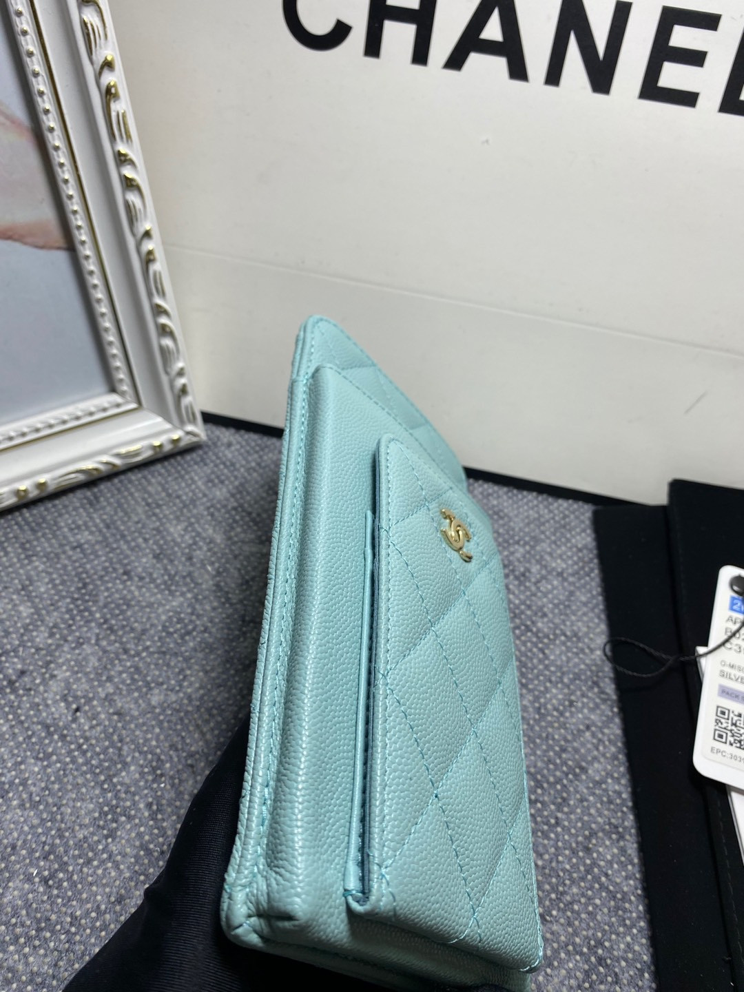 Ch**el LONG ZIPPED WALLET 19-11cm