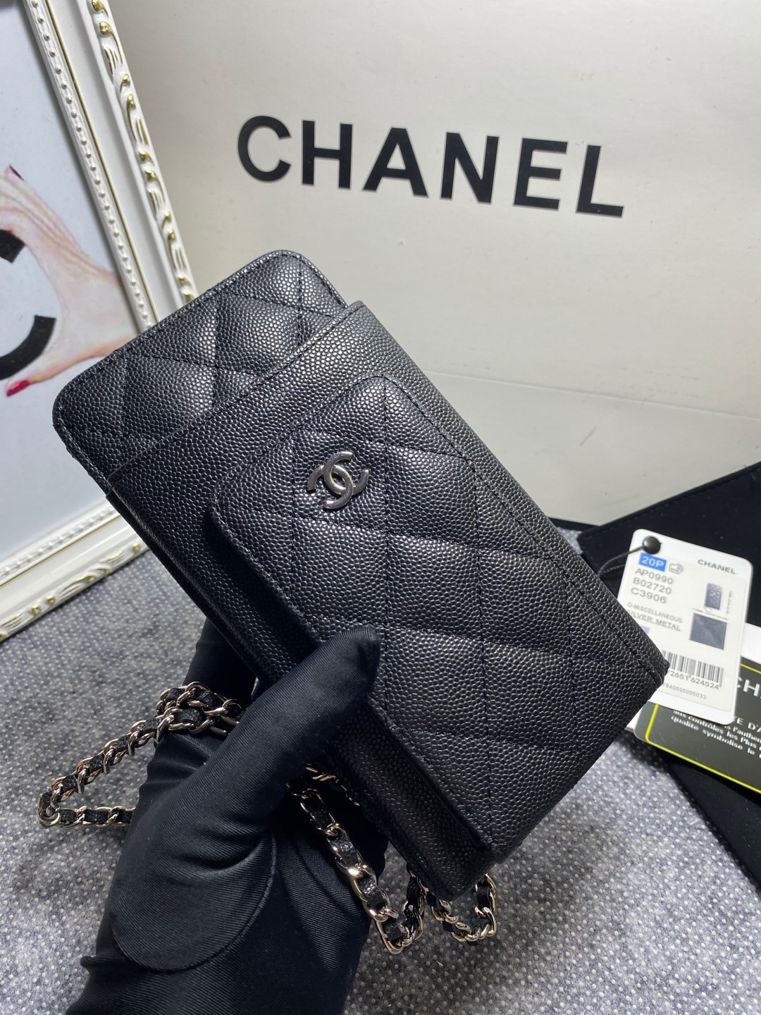 Ch**el LONG ZIPPED WALLET 19-11cm