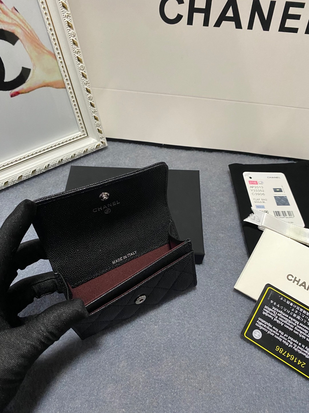 Ch**el CARD HOLDER 11.3 x 7.5 x 2.5 cm