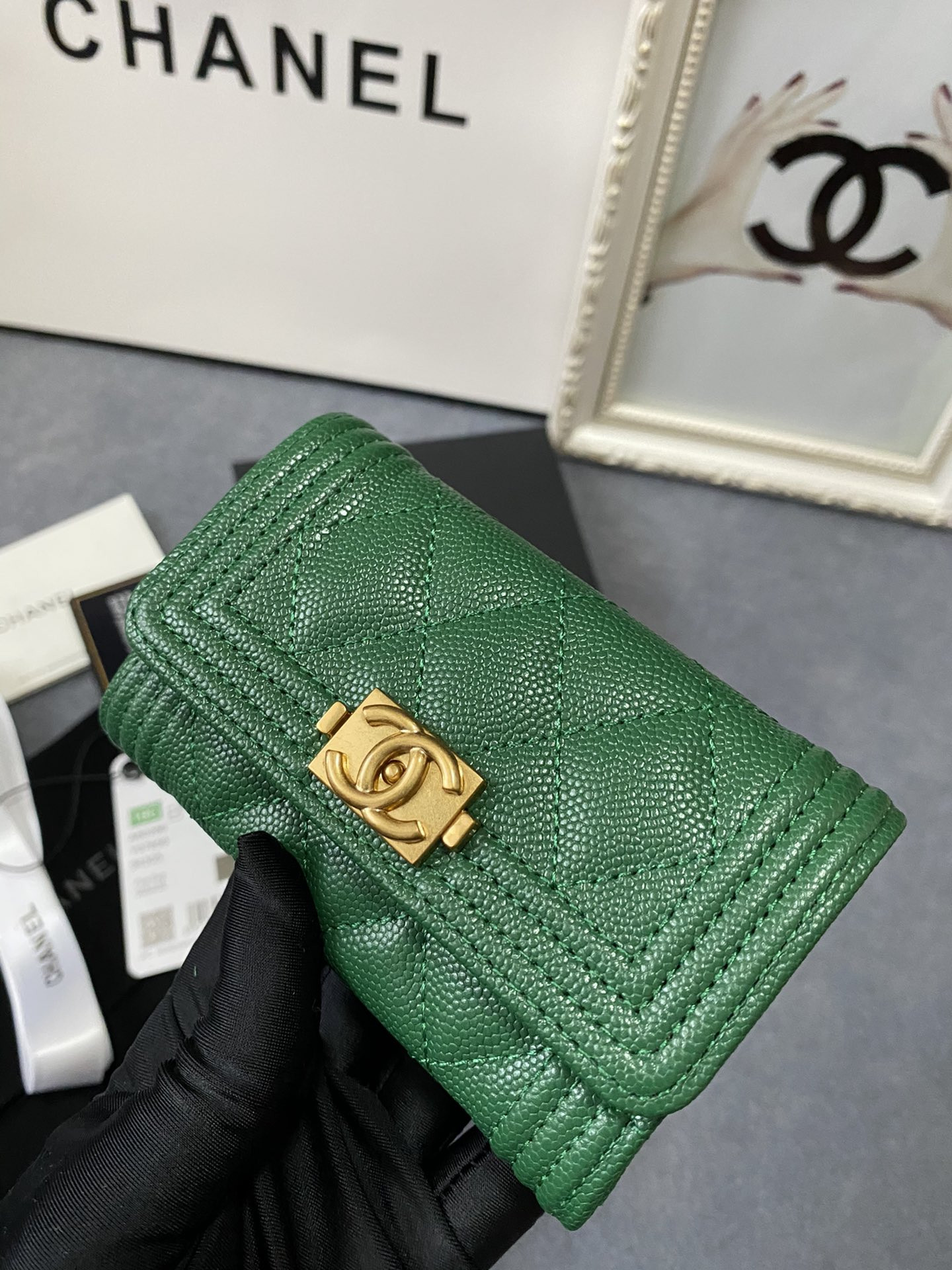 Ch**el FLAP WALLET 12-7CM