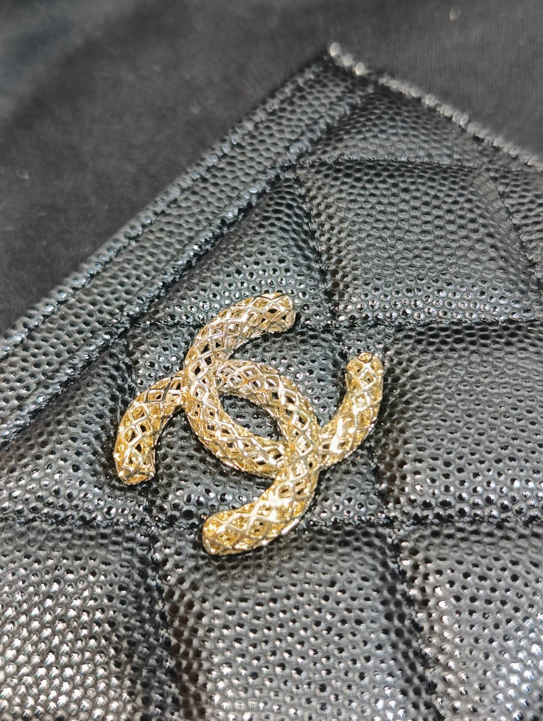 Ch**el CARD HOLDER 10CM