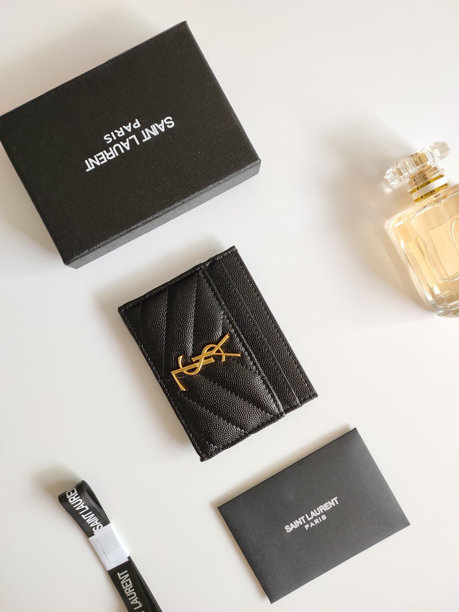 Y51 CARD HOLDER 10.5×7.5×0.5cm