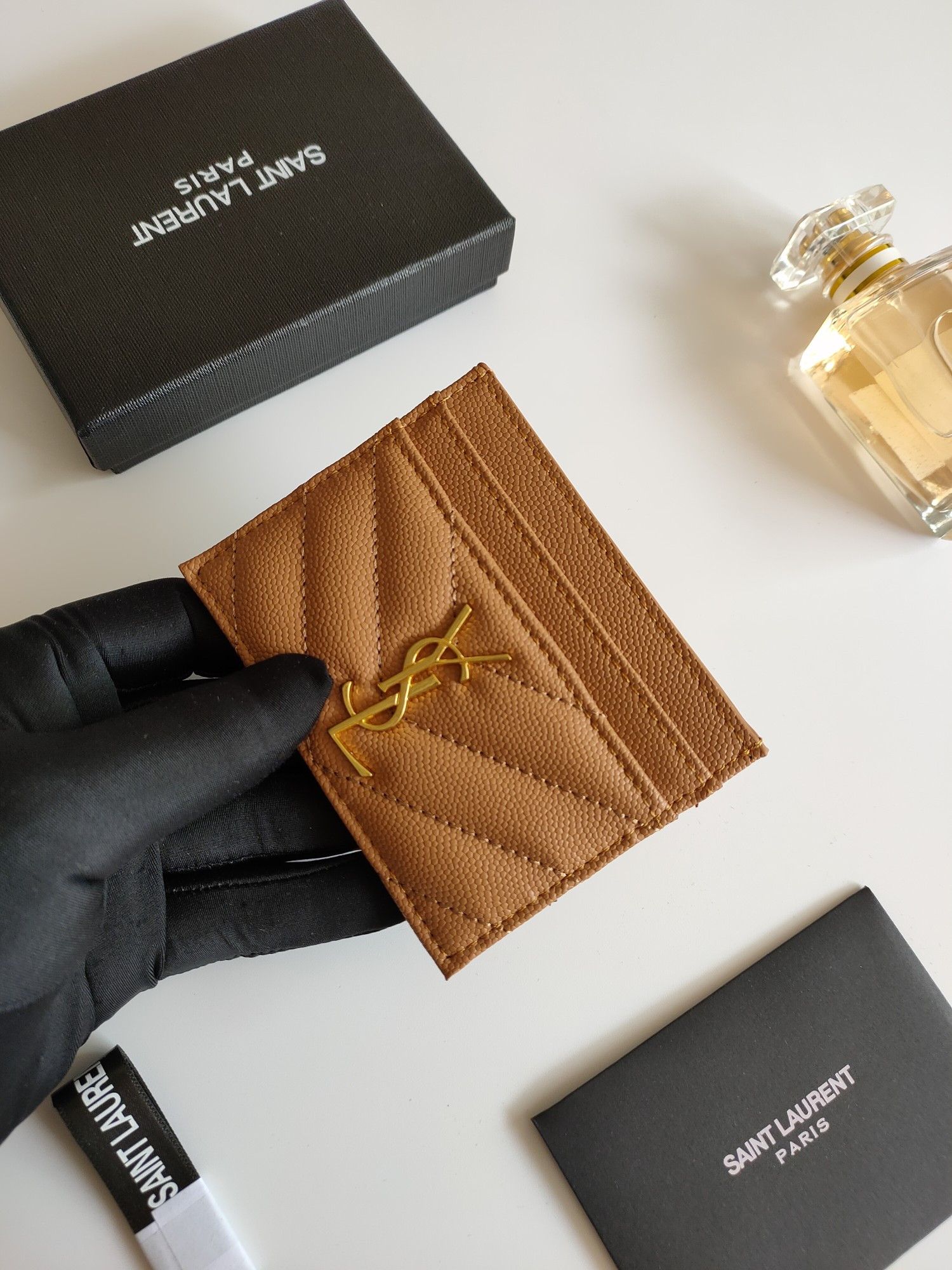 Y51 CARD HOLDER 10.5×7.5×0.5cm