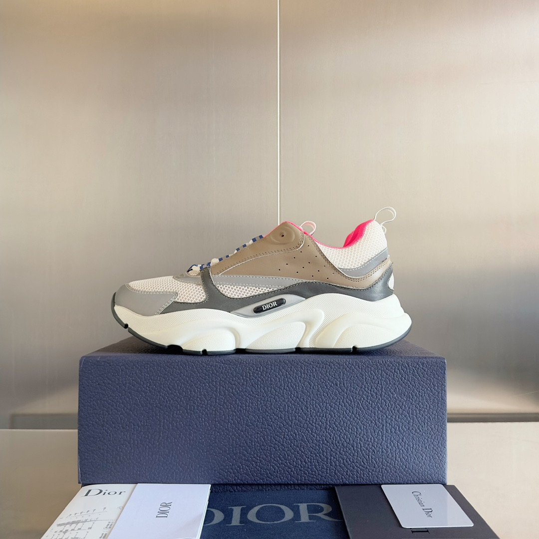 UA D10r B22  Sneaker