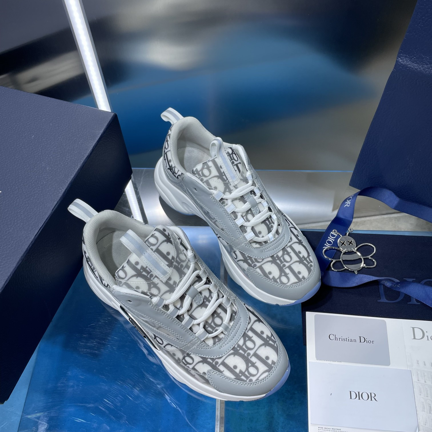 UA D10r B22 gray Sneaker