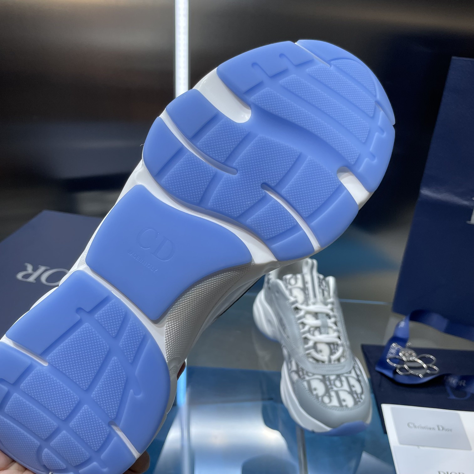 UA D10r B22 gray Sneaker