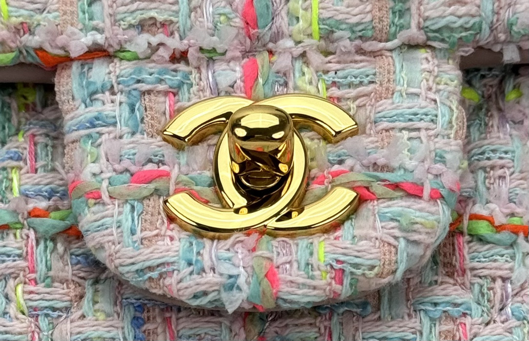 Ch**el CLASSIC 11.12 HANDBAG  4.7 × 7.8 × 2.3 in