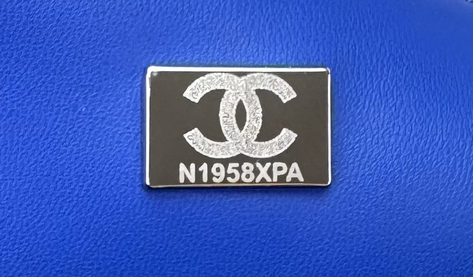 CHANEL CLASSIC 11.12 HANDBAG Tweed & Silver-Tone Metal 6 × 9.9 × 2.5 in