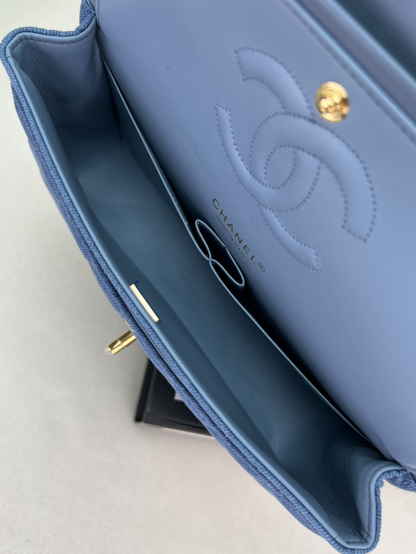 CHANEL CLASSIC 11.12 HANDBAG Tweed & Gold-Tone Metal 6 × 9.9 × 2.5 in