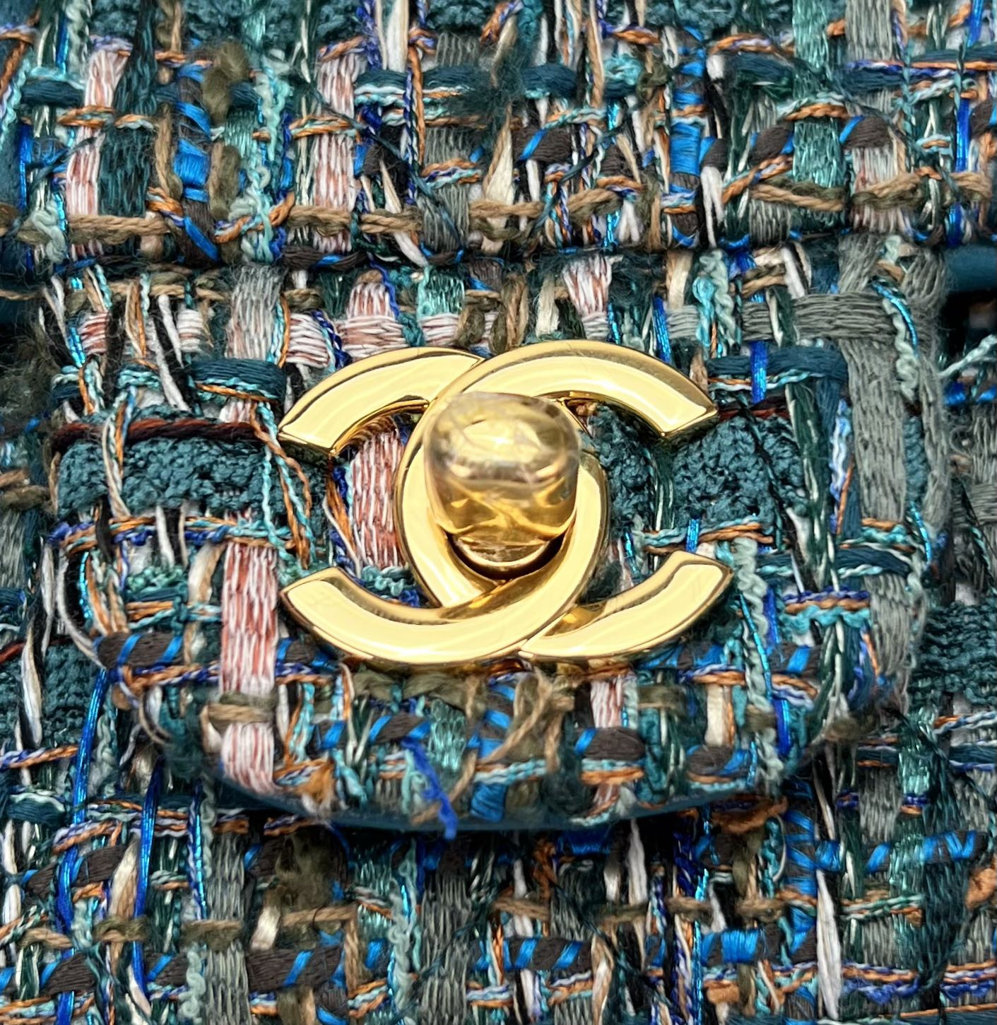 Ch**el MINI CLASSIC 11.12 HANDBAG Tweed & Gold-Tone Metal 4.7 × 7.8 × 2.3 in