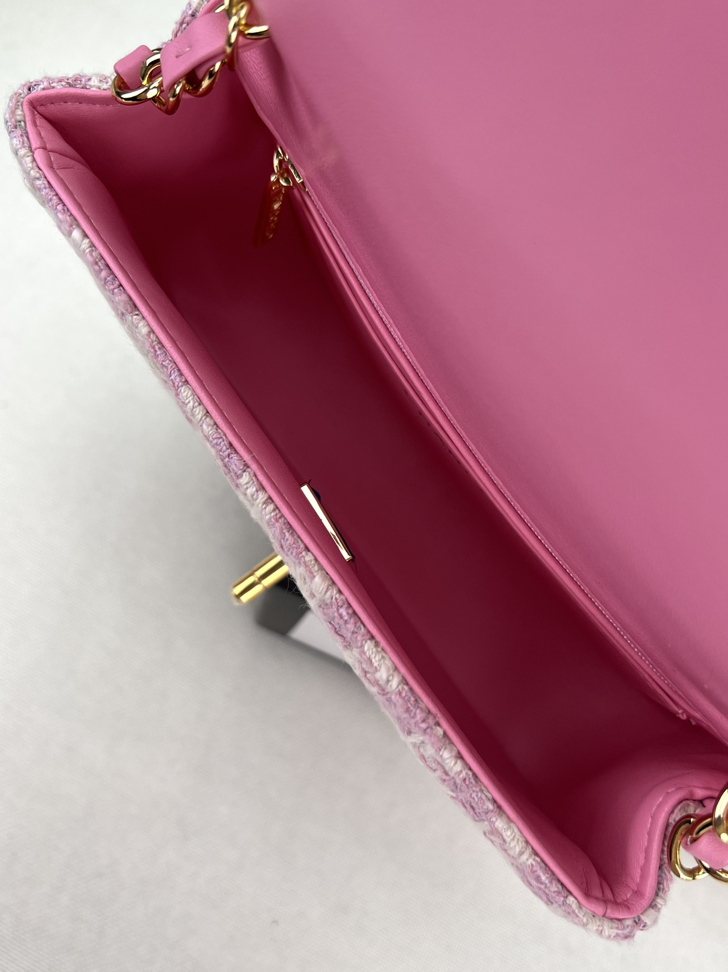 Ch**el MINI CLASSIC 11.12 HANDBAG Tweed & Gold-Tone Metal 4.7 × 7.8 × 2.3 in