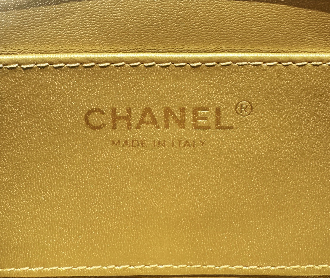 Ch**el CLASSIC HANDBAG Pearl Chain 13x20.5x6.5cm