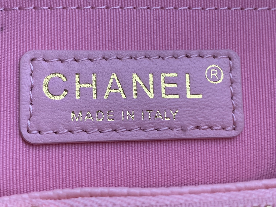 Ch**el GST CAVIAR LEATHER HARDWARE 24X33X13CM