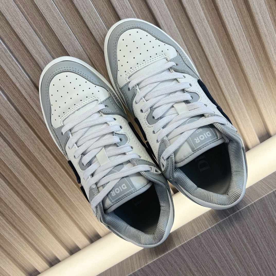 UA D10r B57 Low-Top Sneaker  Gray and White