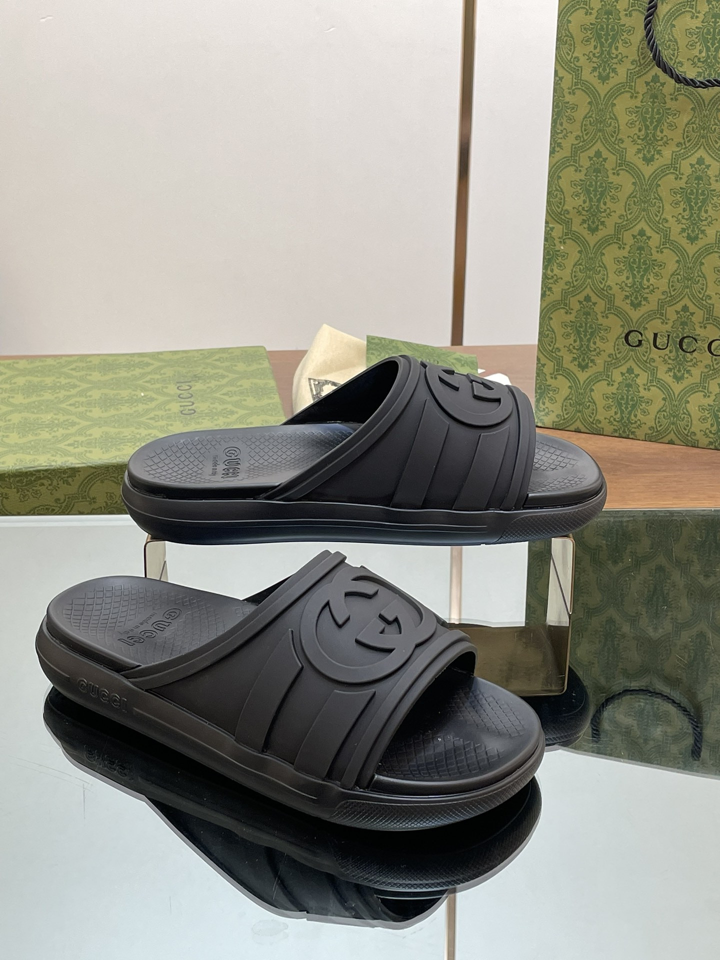 UA Gvc*1 INTERLOCKING G SLIDE SANDAL