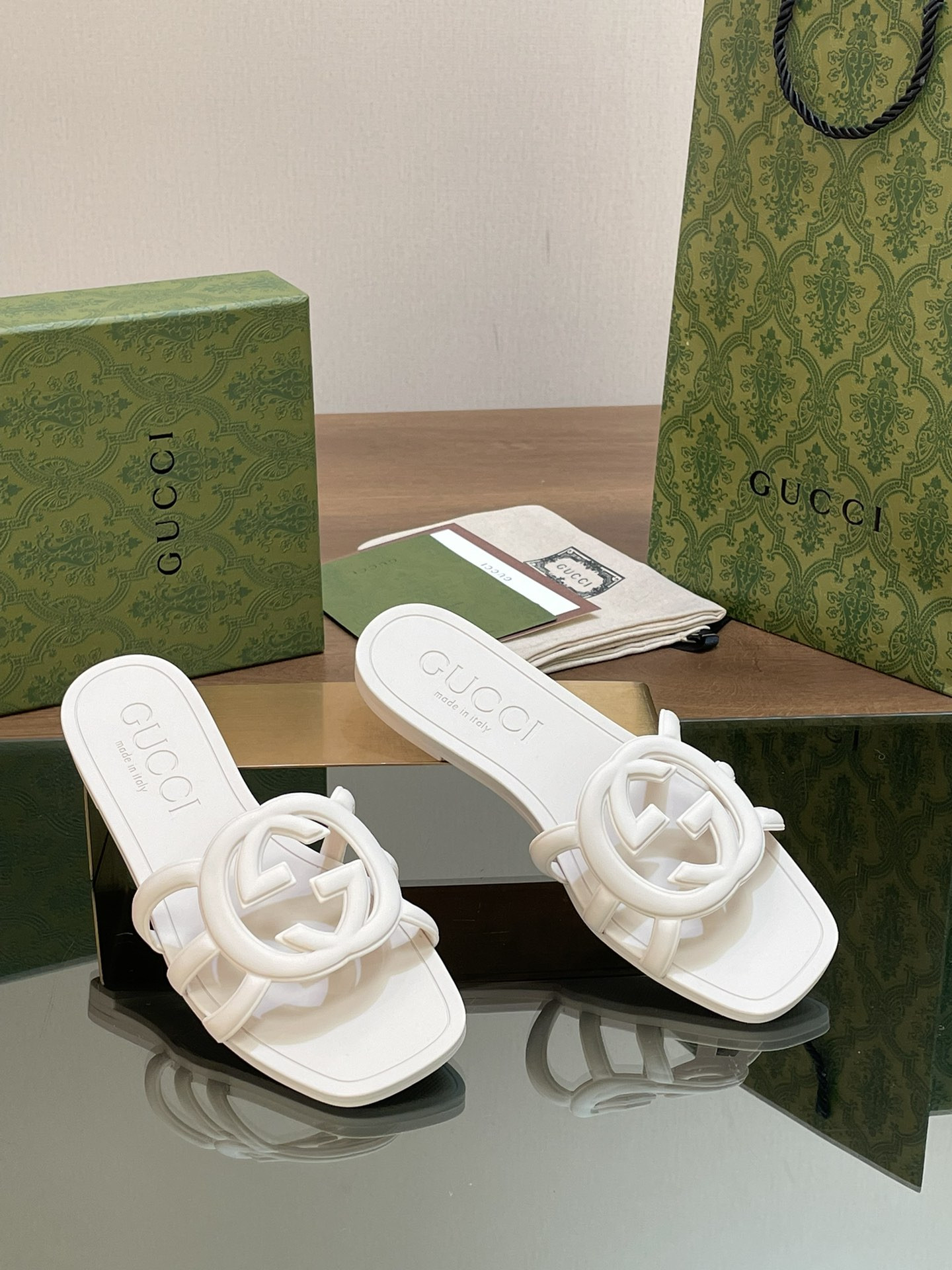 UA Gvc*1 INTERLOCKING G SLIDE SANDAL White