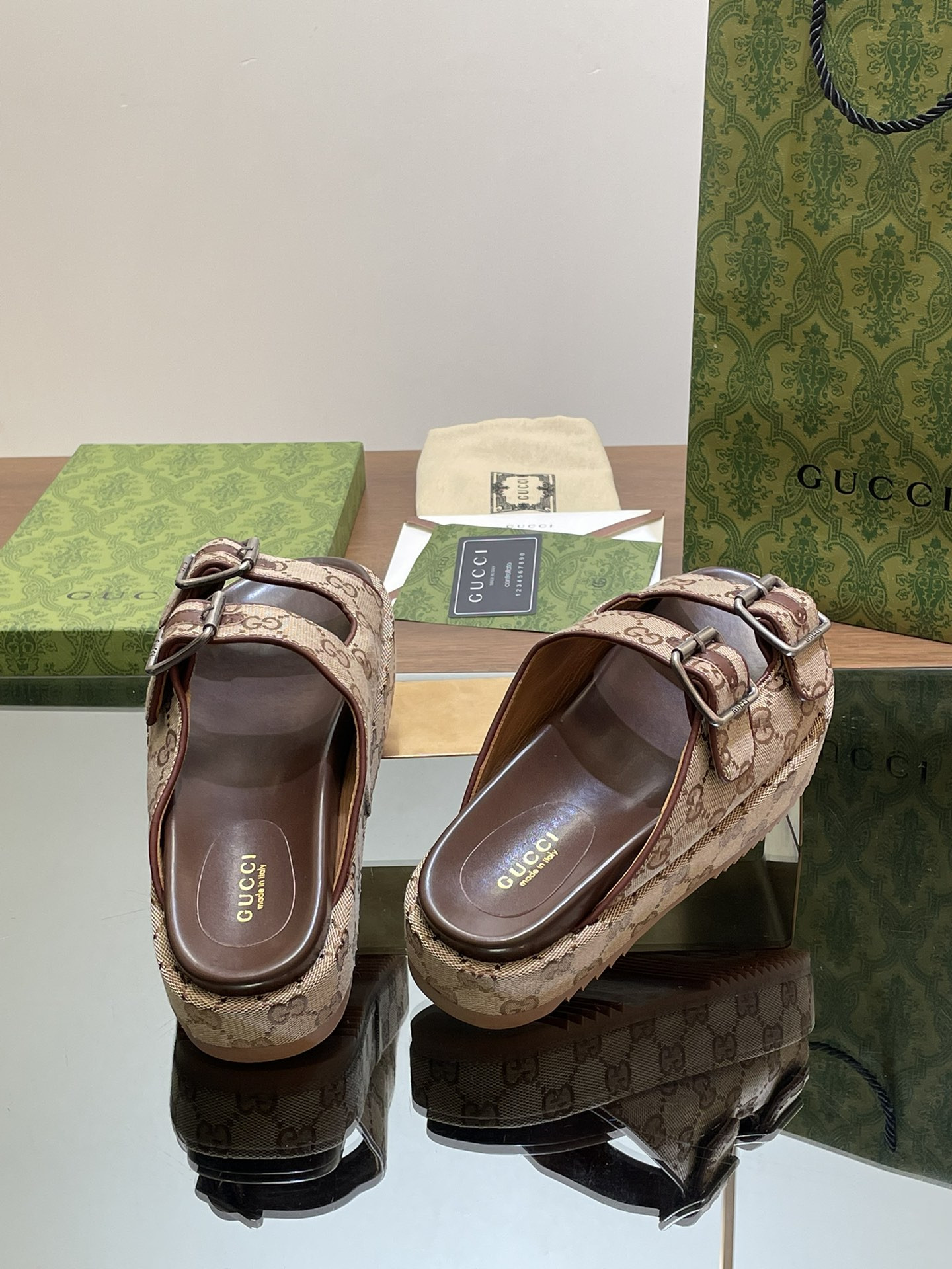 UA Gvc*1  SANDAL WITH DOUBLE G