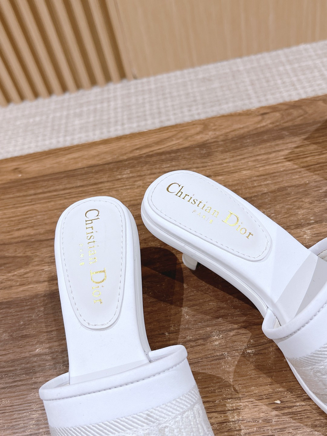 D10r Dway Heeled Slide