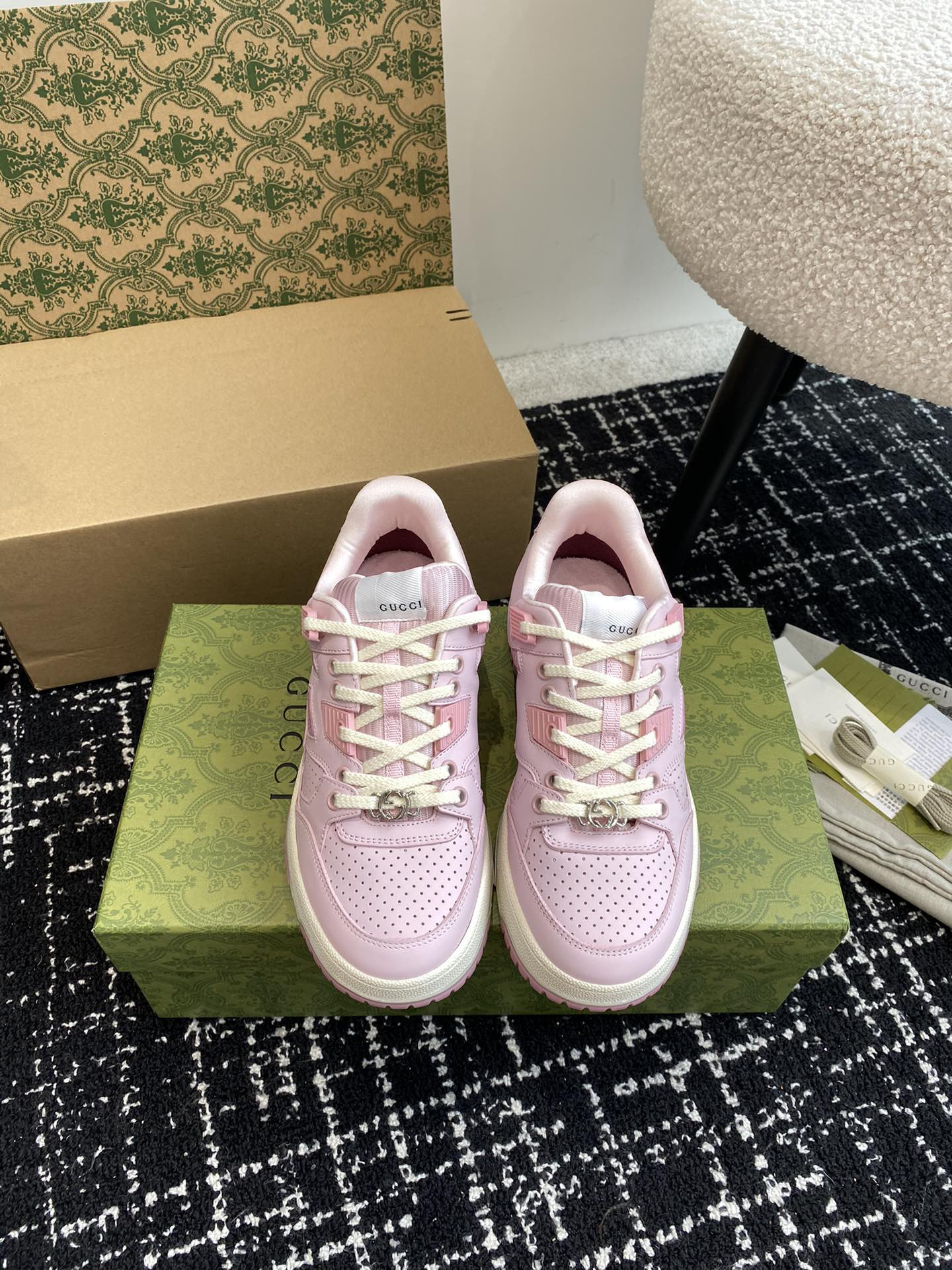 UA Gvc*1 Low-Top SNEAKER