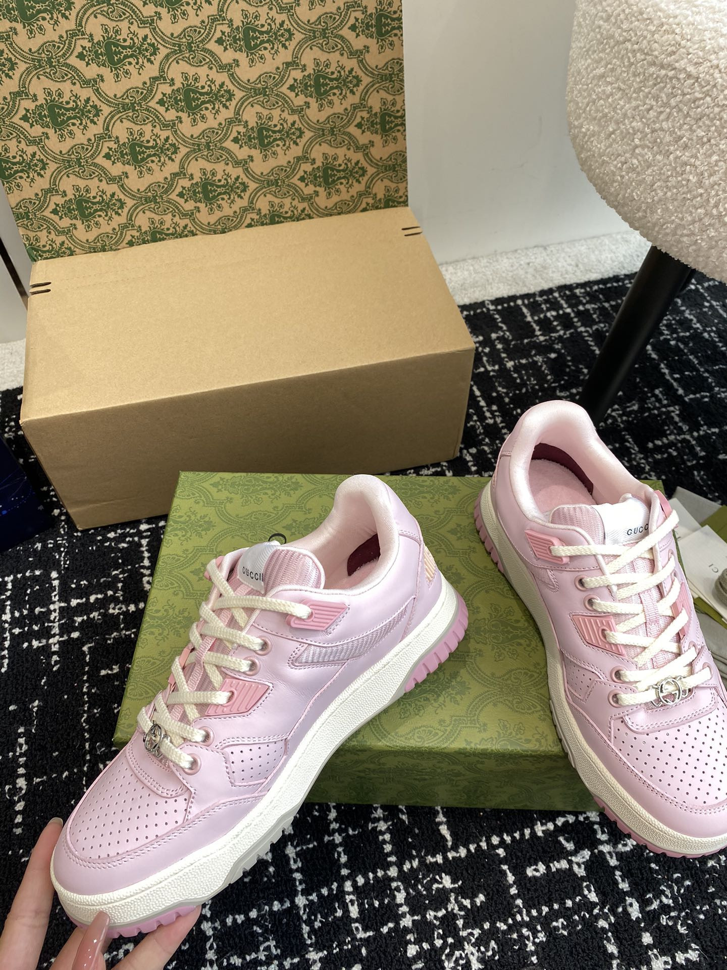 UA Gvc*1 Low-Top SNEAKER