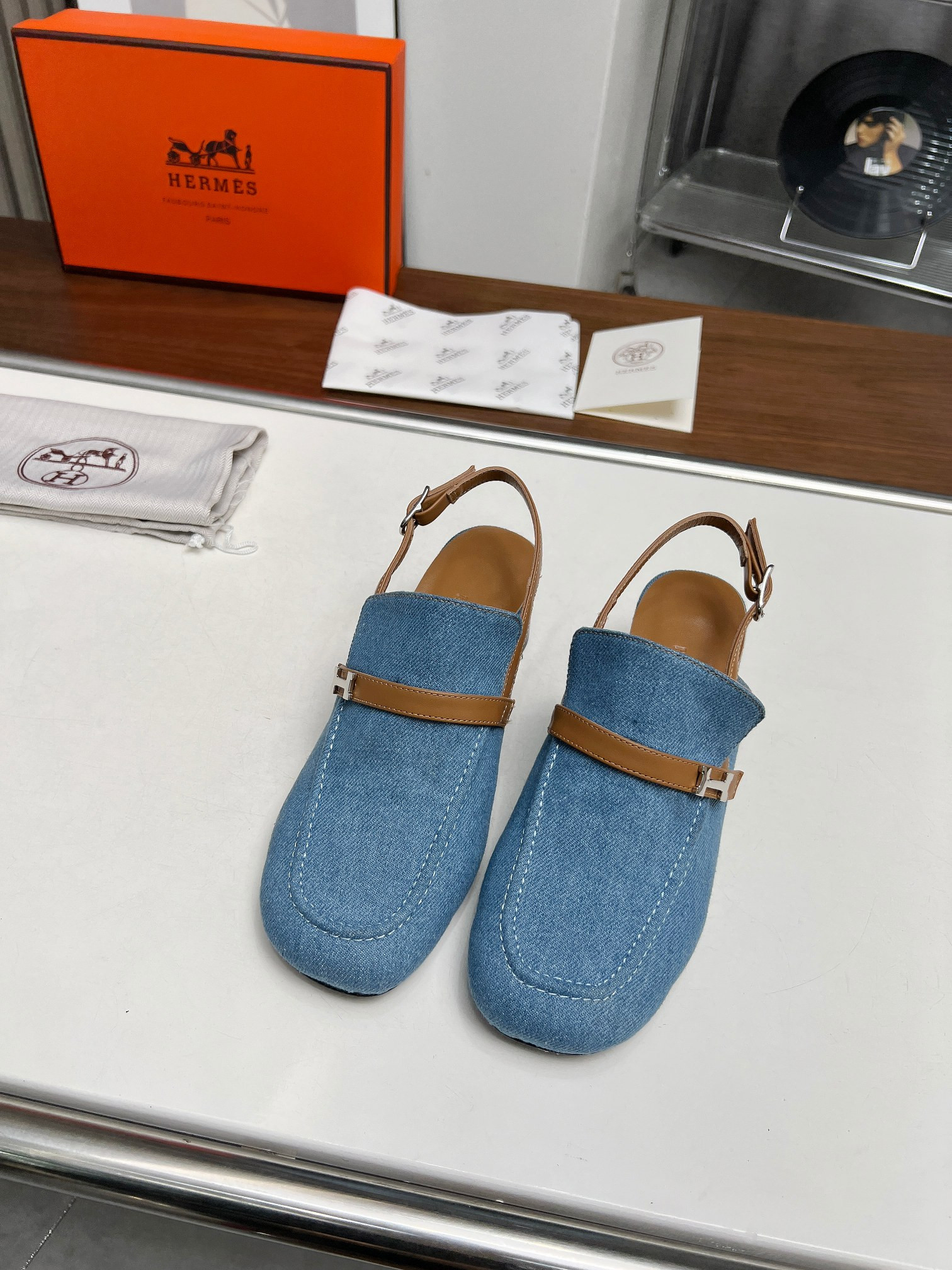 UA H**me5 Infinie 50 Pump