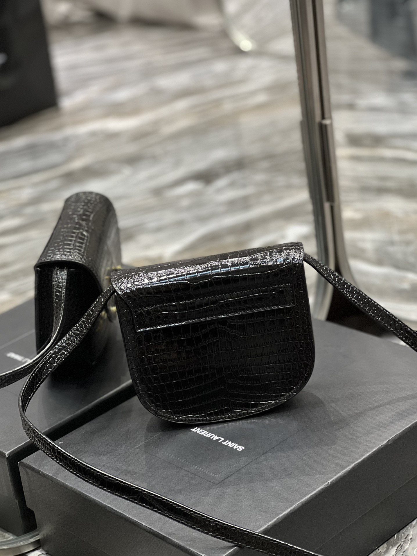 Y51 KAIA SMALL SATCHEL IN SMOOTH LEATHER 7.2 X 6.1 X 2.1 INCHES