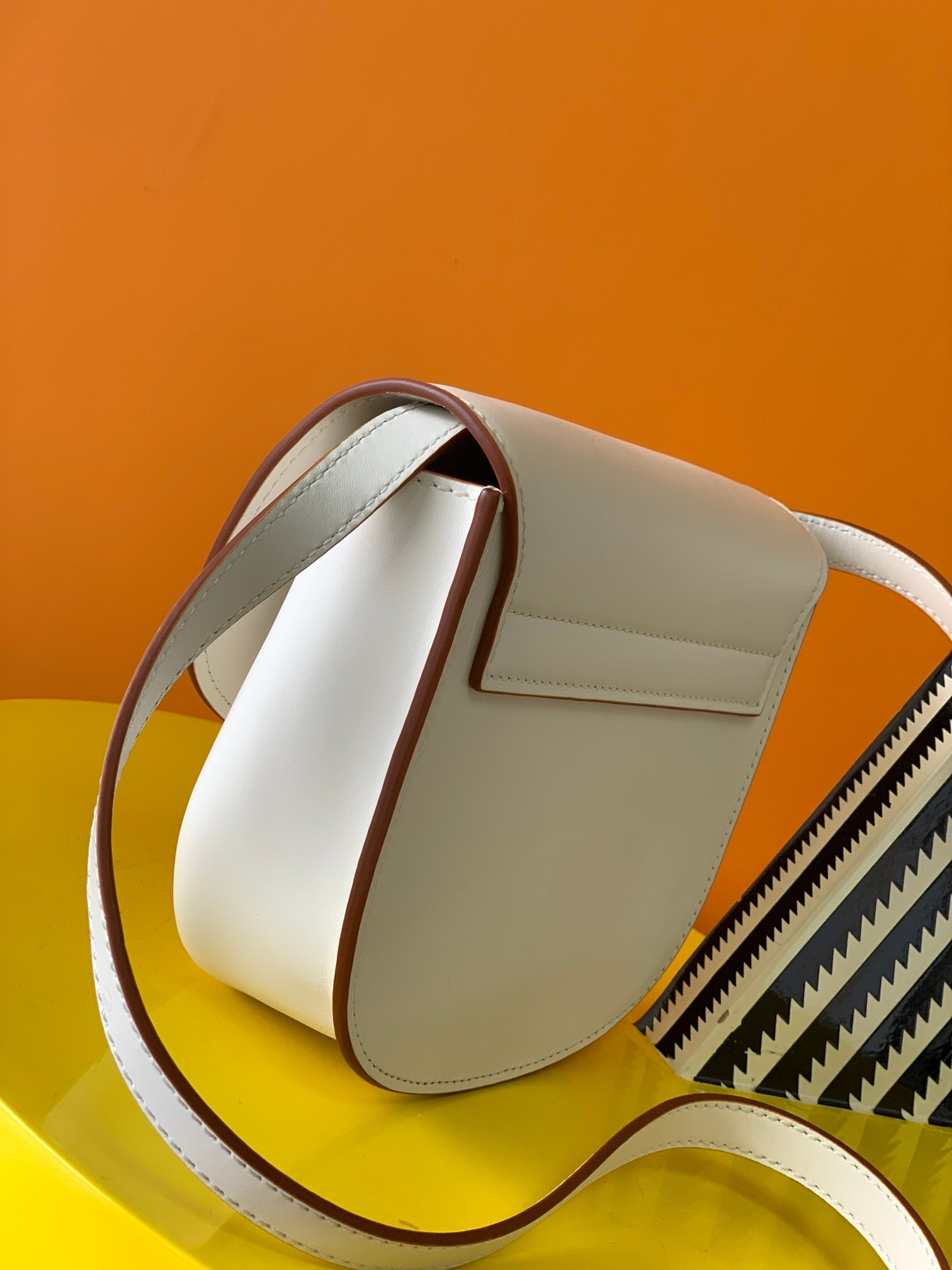 Y51 KAIA SMALL SATCHEL IN SMOOTH LEATHER 7.2 X 6.1 X 2.1 INCHES