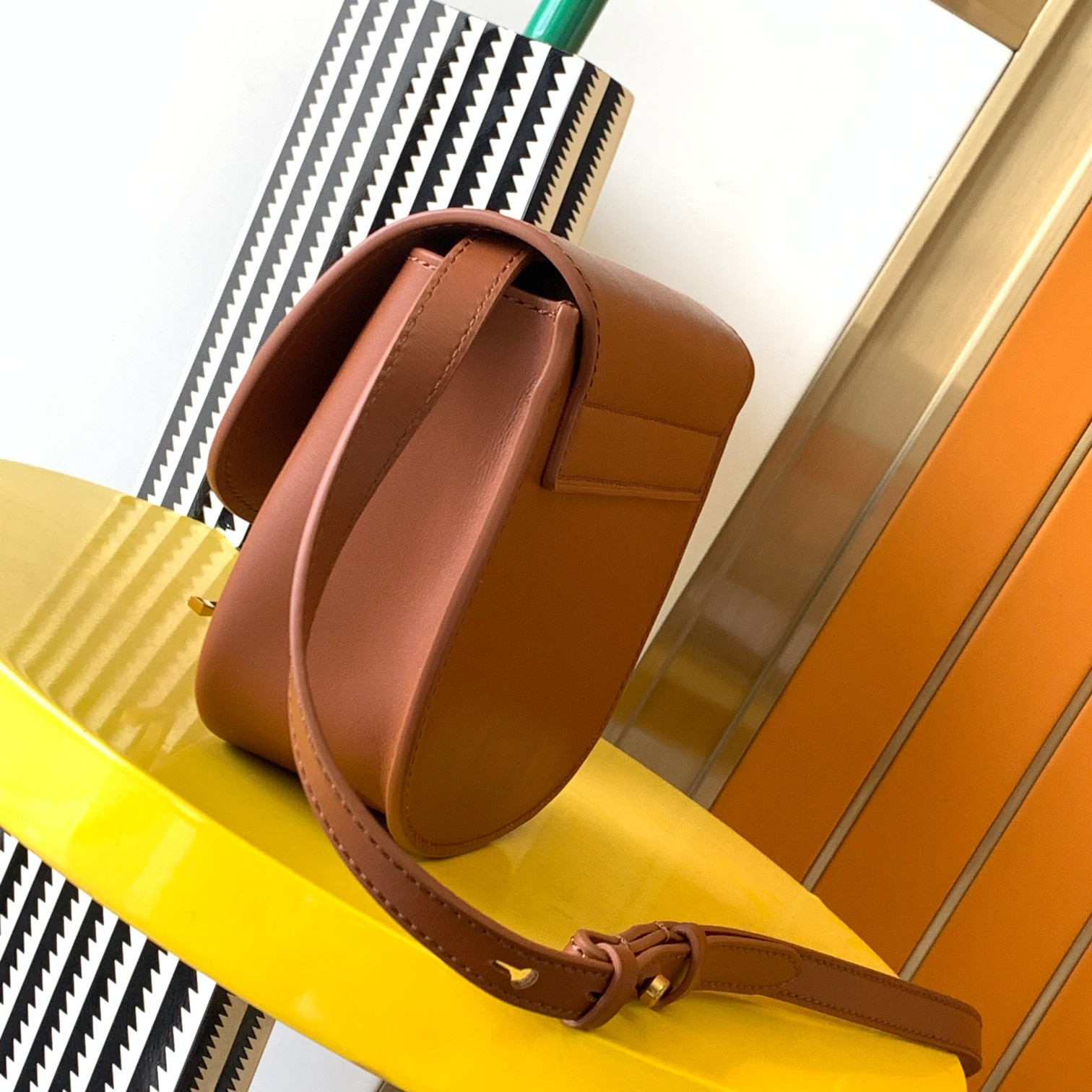 Y51 KAIA SMALL SATCHEL IN SMOOTH LEATHER 7.2 X 6.1 X 2.1 INCHES