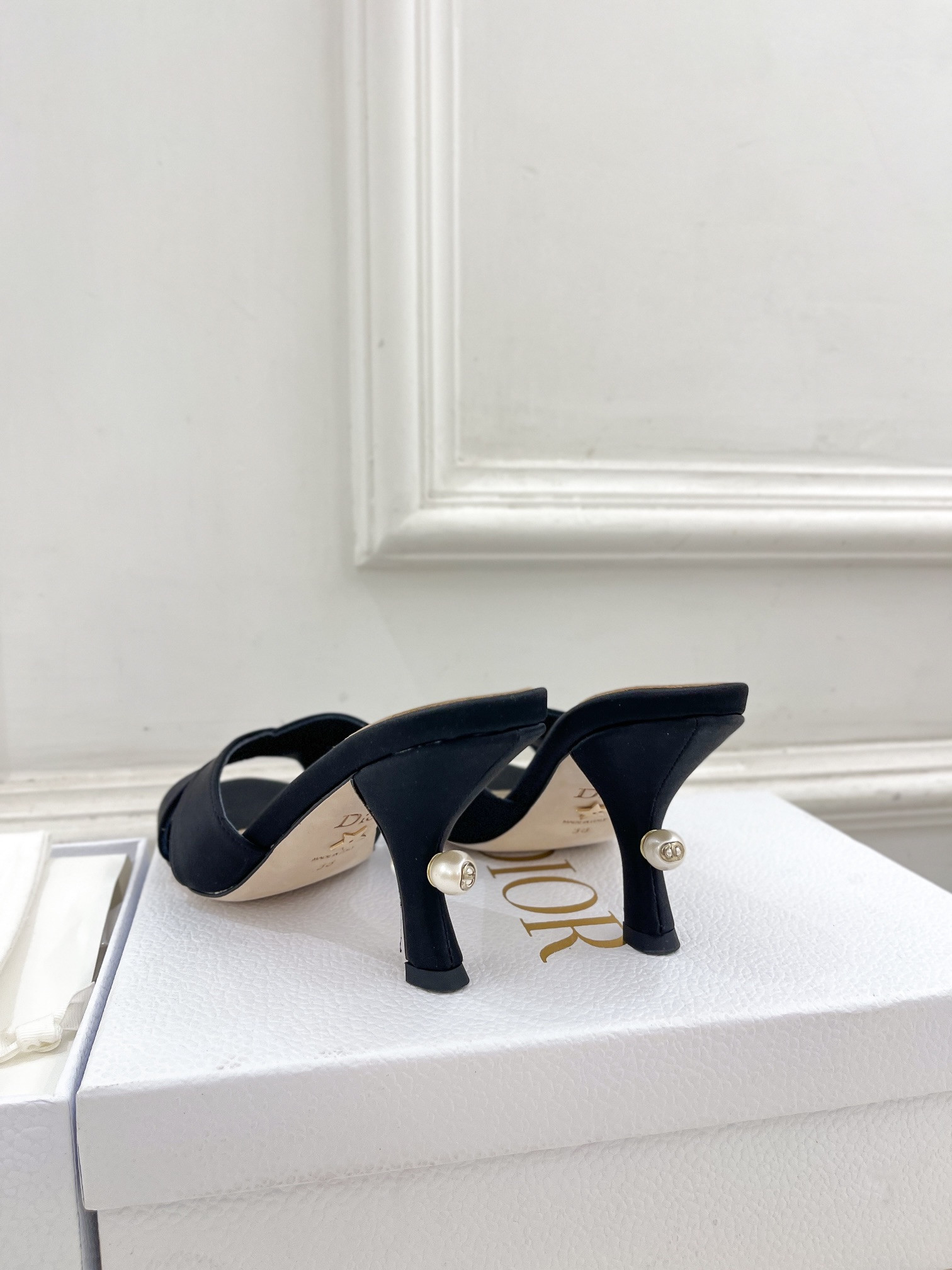 UA D10r Tribales Heeled Slide