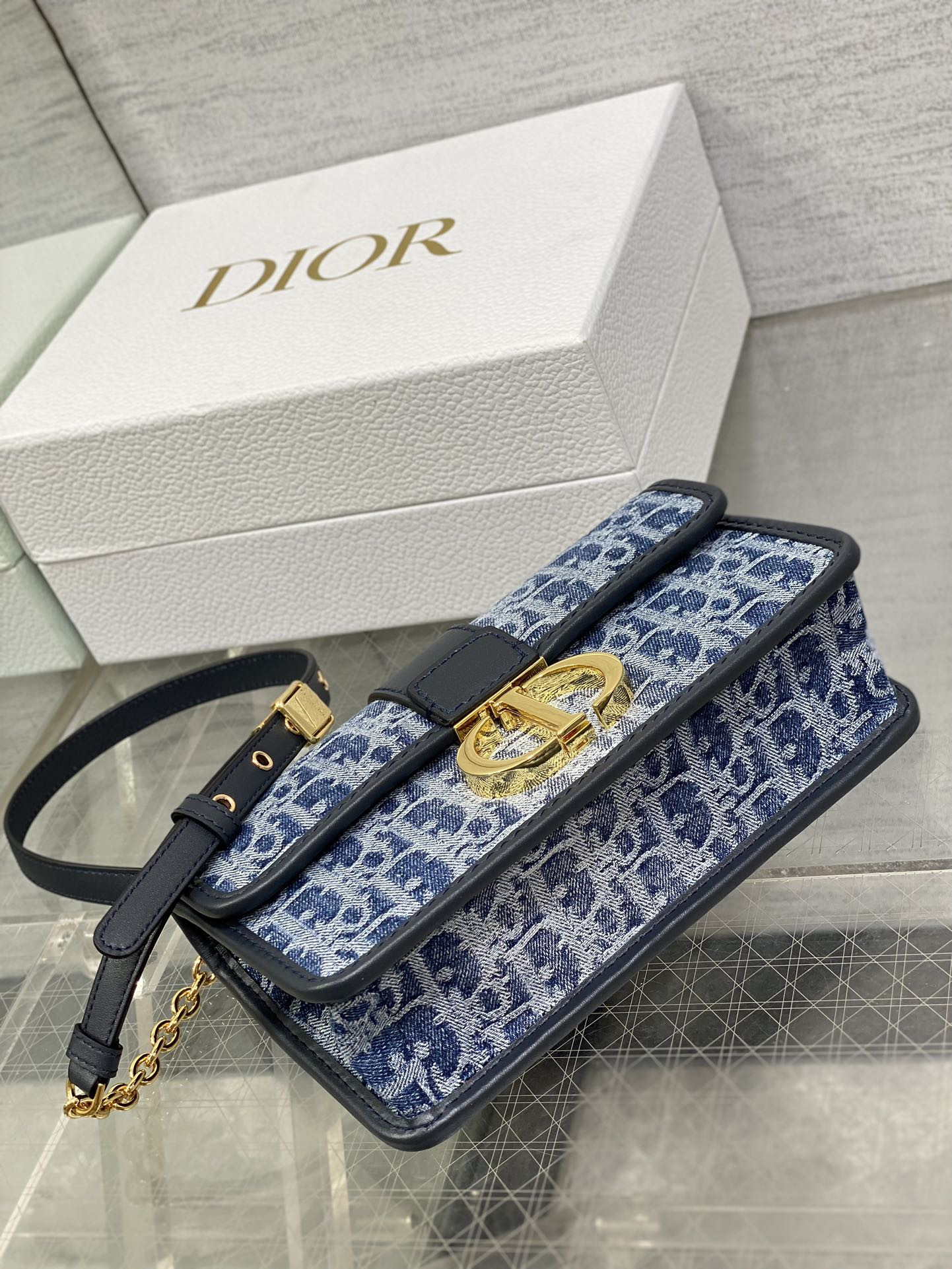 D10r 30 Montaigne East-West Bag with Chain Blue Denim D10r Oblique Jacquard  21 x 12 x 6 cm